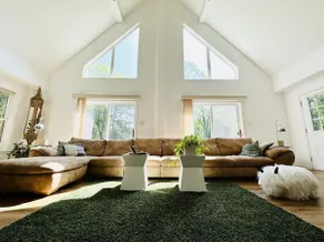 Luxury Woodland Escape-Fireplace/Hot tub/Fast WIFI - Image 2
