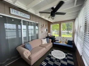 Live & Love Life on the Lake at Sunset Cottage! - Image 3