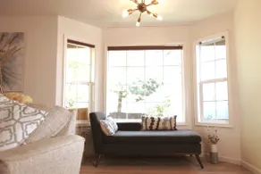 Dog/kids friendly Stylish Artist's Home/EV charger - Image 2