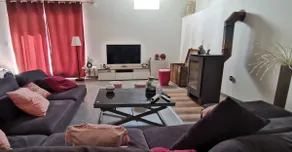 She's good at hiding her cards! - Image 5