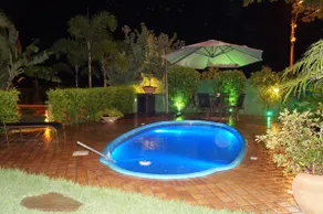 Cozy house with pool and leisure area. - Image 4