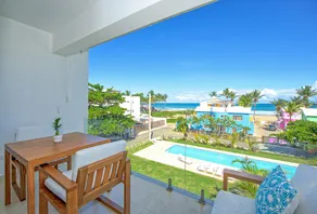 Amazing ocean view apartment with grand pool - Image 2