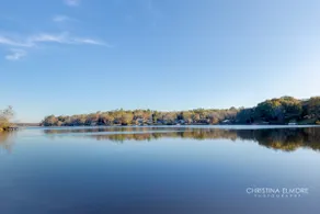 Dot’s Lake House - Image 2