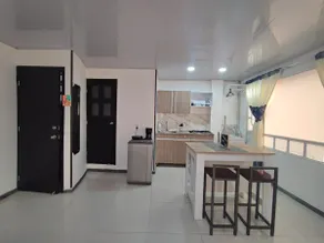 Well-lit apartment + desk and 600 Mbps wifi - Image 4