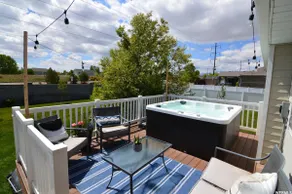 Spacious 5 BR/3 bath Home- Private HOT TUB! - Image 2