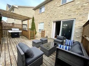 Luxurious Spacious Dream Home with Parking! - Image 2