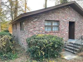 Cary Lake Guesthouse - Slice of Heaven - Image 5