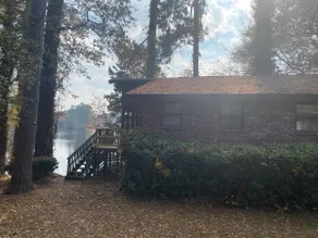 Cary Lake Guesthouse - Slice of Heaven - Image 4
