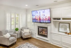 Luxury house with EV Charger in Ladera Ranch - Image 3