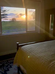 Sunset Farmhouse with Ocean View, Great Location! - Image 2