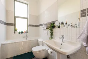 Beautiful apartment, a short walk to Gare du Midi - Image 5