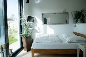 Charming guest house with pool & sauna in Pankow - Image 3