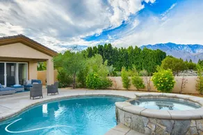 Private Large Modern Villa with Pool/Spa/Slide - Image 2