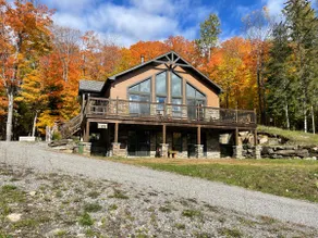 Chalet El Dorado: Lake House near Mont-Tremblant - Image 3