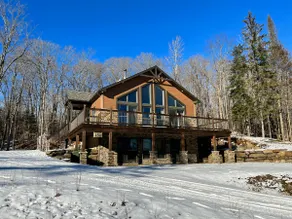 Chalet El Dorado: Lake House near Mont-Tremblant - Image 4