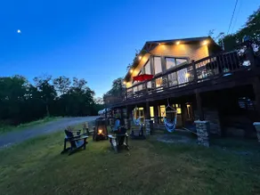 Chalet El Dorado: Lake House near Mont-Tremblant - Image 2