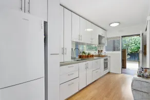 Modern 2 bedroom apartment right in village. - Image 3