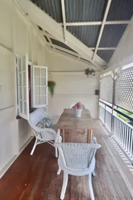Magnolia House On The Creek Stanthorpe - Image 5