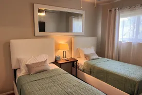 Comfy 3 Bedroom Home - Image 4