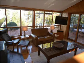 Warm 3 BR, 4 season oasis on Grand Lac Nominingue - Image 4