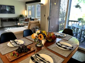 Top Pick-walk to SPA & dining, golf, modern, clean - Image 2