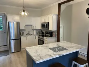 \"Jellybean row\" Main Floor 1 Bedroom Apt- Downtown - Image 5