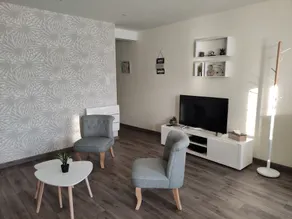 Nice little house with garden in the city center - Image 2