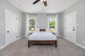 Spacious 4 br space for 11+ in heart of Santa Rita - Image 5