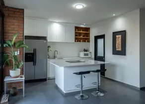 Charming modern apartment! Great location! - Image 3