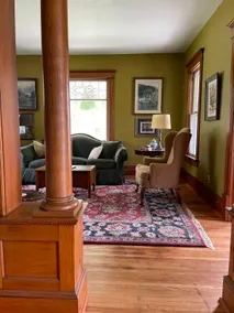 Spacious 4 BDR Historic Home in Sioux Center - Image 5