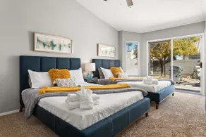 Sail in Sky - Remodeled 3BR Vegas Spa and Pool! - Image 2