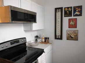 Lovely 1 Bedroom Serviced apartment in Sheboygan - Image 5