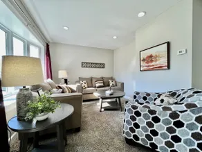 7086 Tylersville Beautiful 4 BDR Home - Near I-75 - Image 3