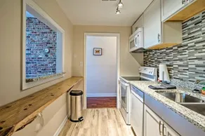 Historic Church Hill | Pet-Friendly Apartment - Image 4