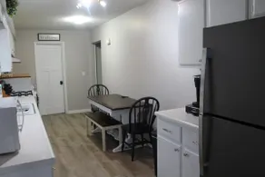 Cute 2 bedroom in Starved Rock Country - Image 2