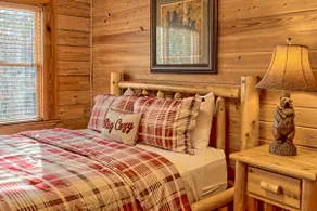 Secluded Lodge w/Mountain Views, Hot Tub, Firepit, Game Room - 2mi to Helen, GA - Image 5