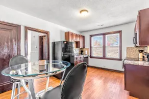 Holly Hills Gem! In Unit W/D*Spacious 2F Apartment - Image 5