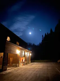 Mountain Lodge, Privacy and Milky Way with AC. - Image 5