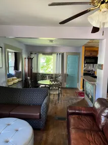 Beautiful family home, space for 10, big backyard - Image 2