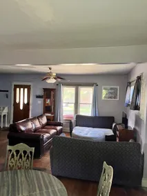 Beautiful family home, space for 10, big backyard - Image 3
