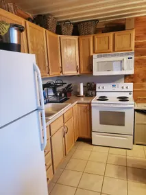 Cedar River Retreat & Hideaway - Image 5