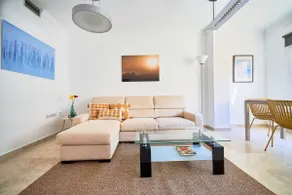 Downtown Malaga 3 bedrooms. Parking included. - Image 3