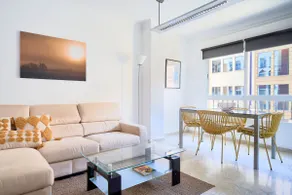 Downtown Malaga 3 bedrooms. Parking included. - Image 2