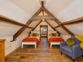 Beautiful Thatched Barn in Somerset - sleeps 6 - Image 4