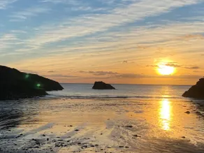 Seaside retreat, 7 minutes walk to the shore. - Image 2