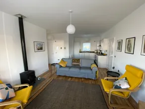 Seaside retreat, 7 minutes walk to the shore. - Image 5