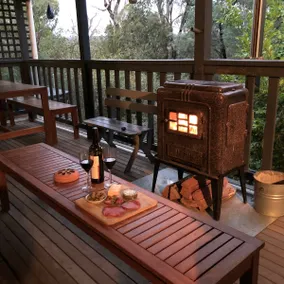 TreeTops - wood fire, outdoor spa and great coffee - Image 3