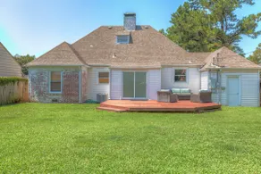 Vintage Chic Cottage · King Bed & Large Deck - Image 3