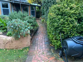 Delphi, Adelaide Hills Garden BnB - Image 3