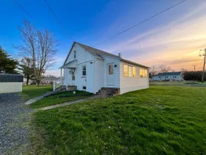Dog friendly cozy Sellersville home! - Image 2